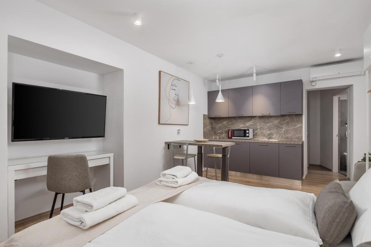 Main Street Apartments 2 Rijeka Exterior photo